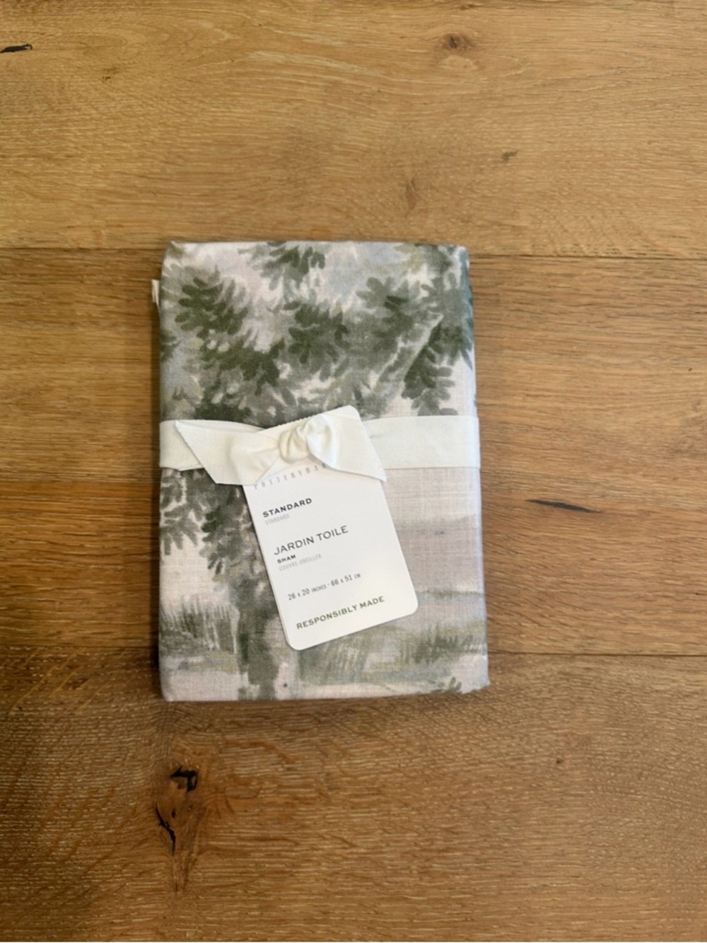 Pottery Barn Jardin Toile Standard Pillowcase in Green and Cream